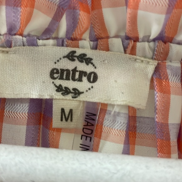 Entro Pink purple , white check ruffle top . NEW w/ out tags . Medium - Picture 4 of 6